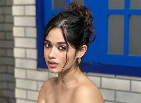 jannat zubair pussy|Jannat Zubair XXX Nude Sex Photos Collection